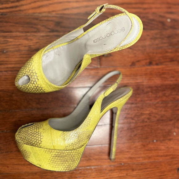 Sergio Rossi Heels with Box - Picture 2 of 6